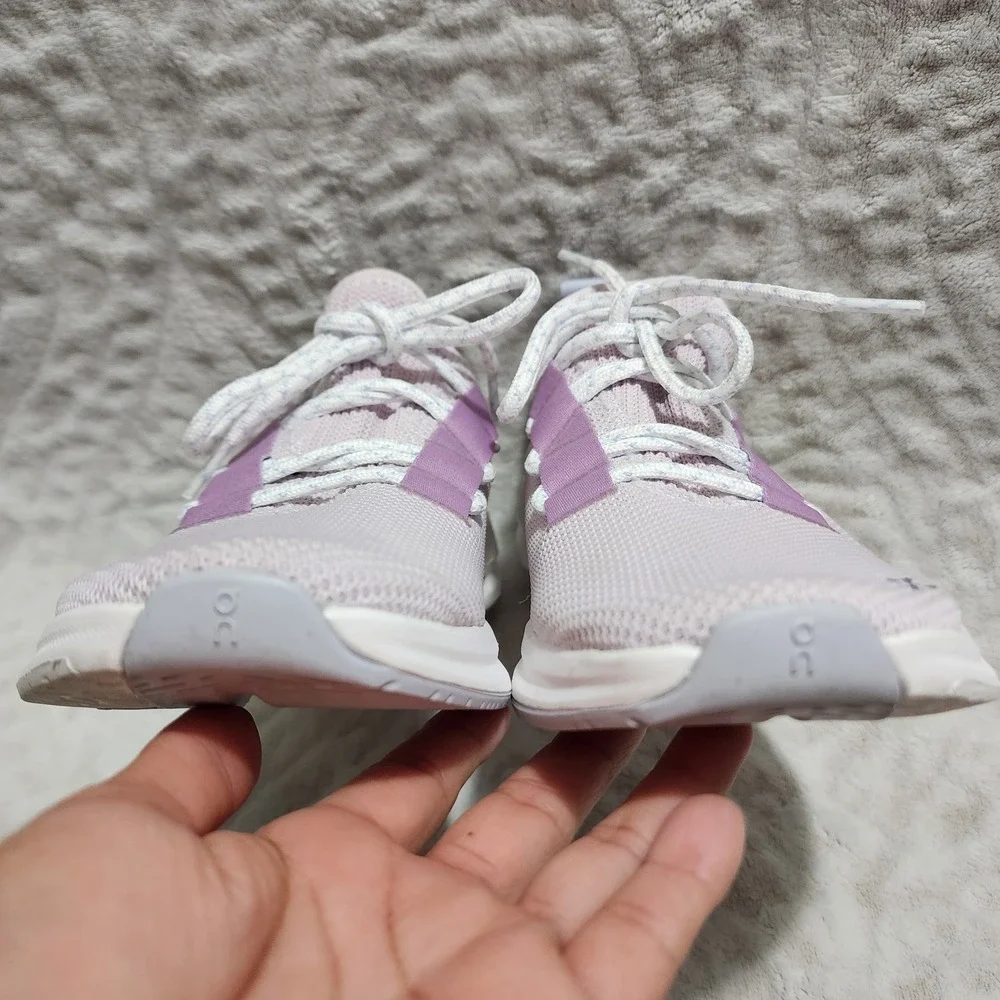 On Cloud Women's Cloudeasy Knit Low Top Running Sneakers Sz 8.5 Orchid/Lavender - Picture 4 of 11
